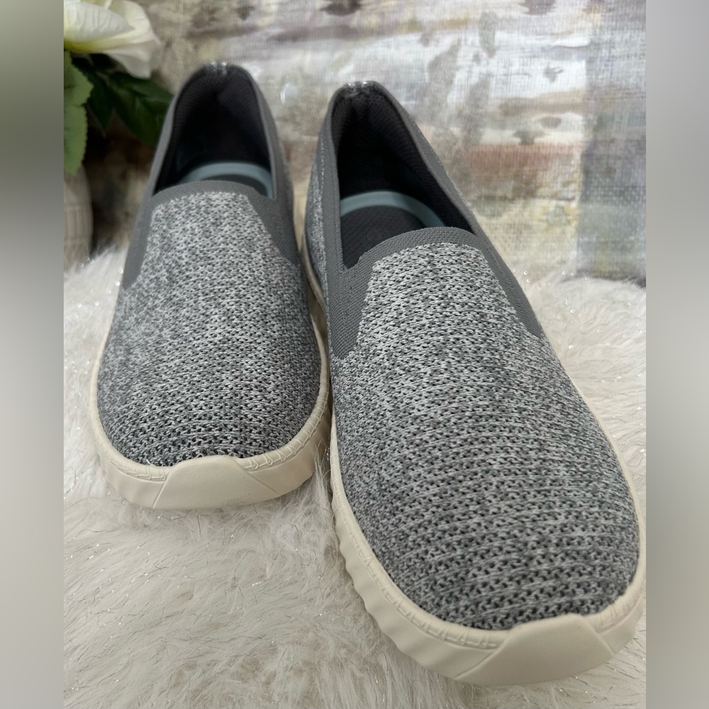 NEW Women's Bzees  Life-stride Wisdom Modern slide Sneakers - Graphite, Size 11